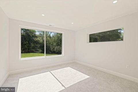 12801 Meadowood Dr, Silver Spring, MD 20904 photo 12