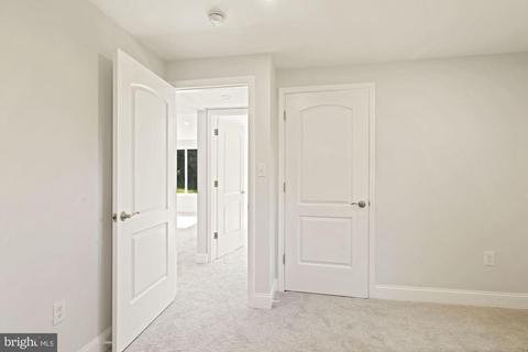 12801 Meadowood Dr, Silver Spring, MD 20904 photo 10