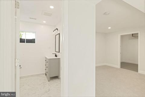 12801 Meadowood Dr, Silver Spring, MD 20904 photo 8