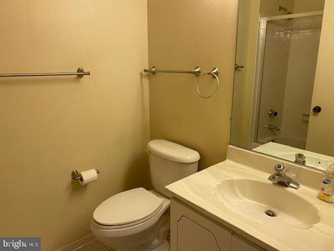 15320 Pine Orchard Dr #83-2C, Silver Spring, MD 20906 photo 13