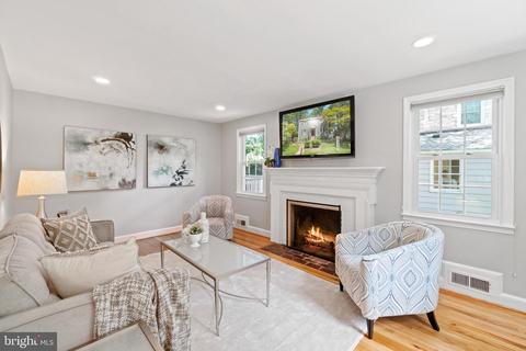 235 Whitmoor Ter, Silver Spring, MD 20901 photo 9