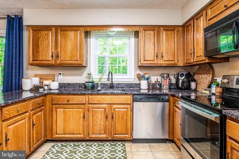 2704 Belle Crest Ln, Silver Spring, MD 20906 photo 4