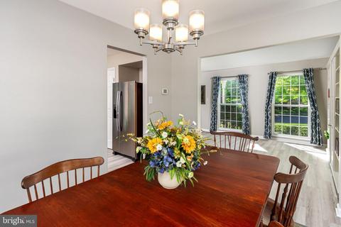 5716 Parkway Dr, Laurel, MD 20707 photo 14