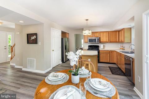 5716 Parkway Dr, Laurel, MD 20707 photo 8