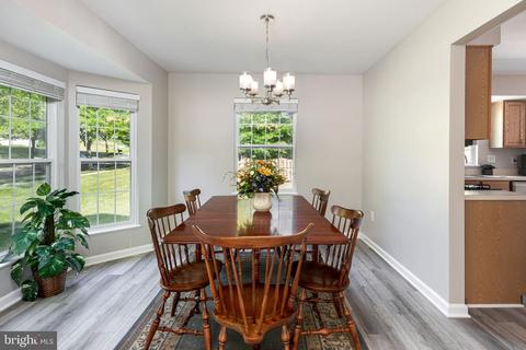 5716 Parkway Dr, Laurel, MD 20707 photo 13