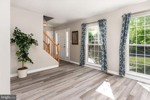 5716 Parkway Dr, Laurel, MD 20707 photo 12