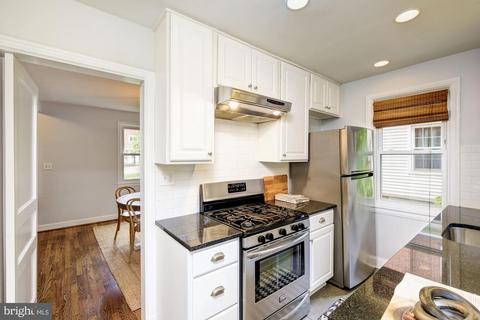 8717 Bradford Rd, Silver Spring, MD 20901 photo 9