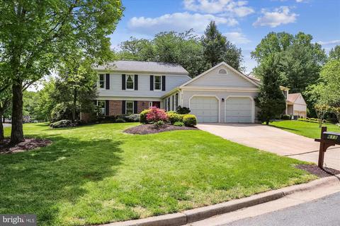 613 Symphony Woods Dr, Silver Spring, MD 20901 photo 2