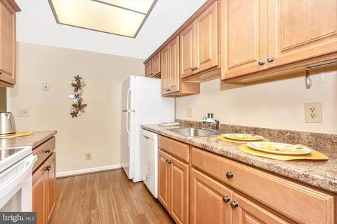 3635 Edelmar Ter #114-B, Silver Spring, MD 20906 photo 33