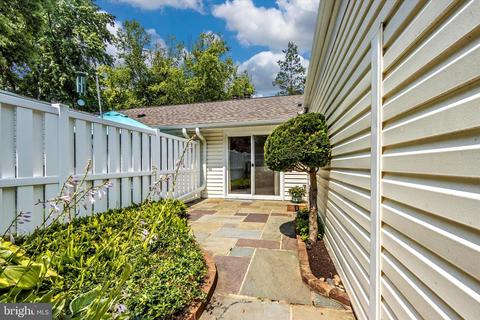 3635 Edelmar Ter #114-B, Silver Spring, MD 20906 photo 8