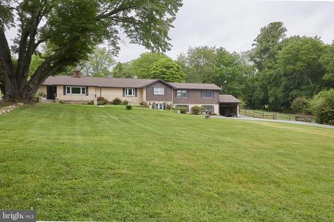 17212 Donora Rd, Silver Spring, MD 20905 photo 2