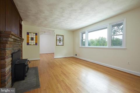 17212 Donora Rd, Silver Spring, MD 20905 photo 3