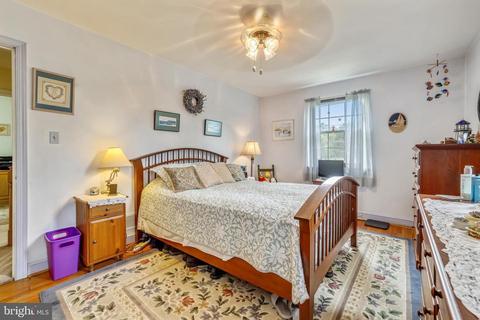 1021 Forest Glen Rd, Silver Spring, MD 20901 photo 12