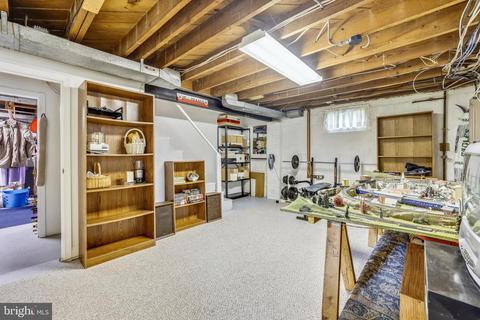 1021 Forest Glen Rd, Silver Spring, MD 20901 photo 17