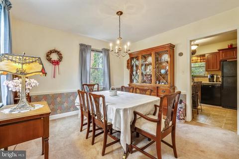 1021 Forest Glen Rd, Silver Spring, MD 20901 photo 7