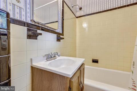 1021 Forest Glen Rd, Silver Spring, MD 20901 photo 16