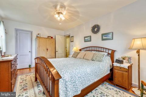1021 Forest Glen Rd, Silver Spring, MD 20901 photo 11