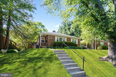 9910 Markham St, Silver Spring, MD 20901 photo 2