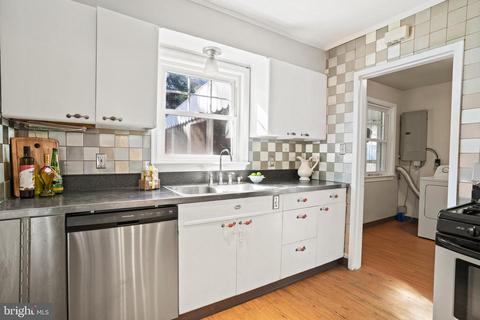 9910 Markham St, Silver Spring, MD 20901 photo 10