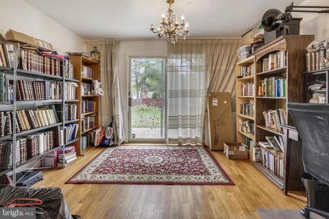 1015 Arcola Ave, Silver Spring, MD 20902 photo 14