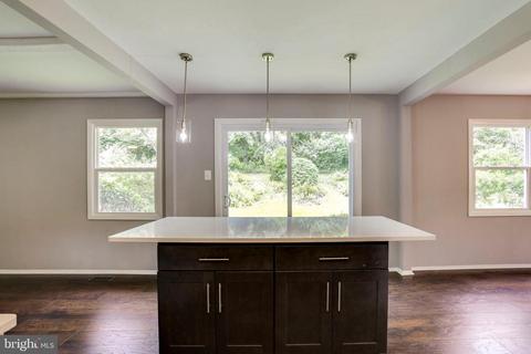 12214 Shadetree Ln, Laurel, MD 20708 photo 8