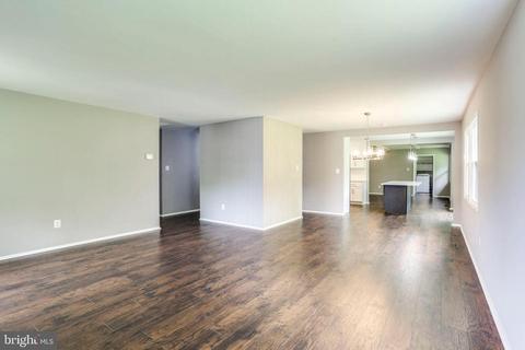 12214 Shadetree Ln, Laurel, MD 20708 photo 11