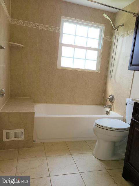 8708 Oxwell Ln, Laurel, MD 20708 photo 10