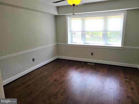 8708 Oxwell Ln, Laurel, MD 20708 photo 5
