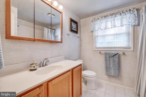 12316 Shadetree Ln, Laurel, MD 20708 photo 28