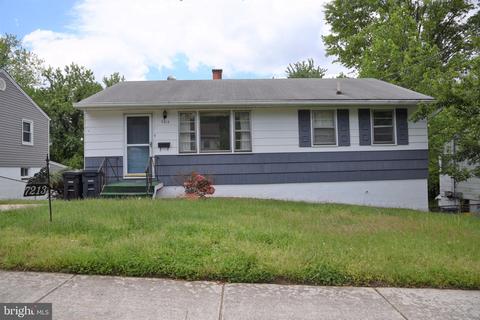 7213 Sunrise Dr, Lanham, MD 20706 photo 1