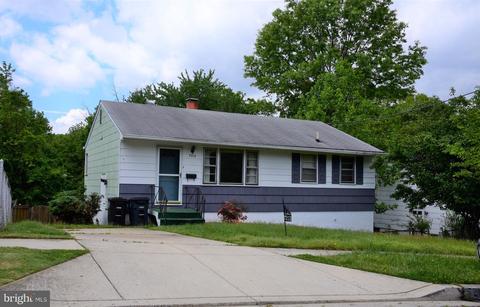7213 Sunrise Dr, Lanham, MD 20706 photo 2