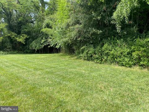 660 Largo Rd, Upper Marlboro, MD 20772 photo 1