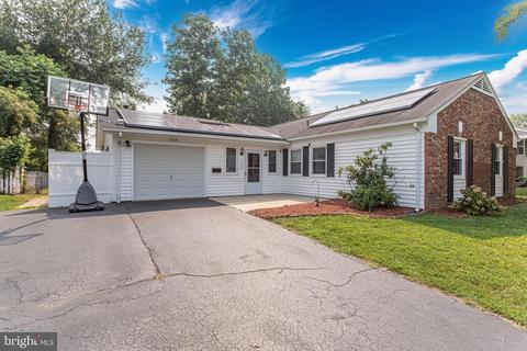 1309 Paddock Ln, Bowie, MD 20716 photo 1