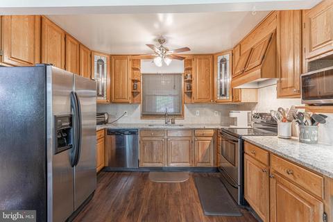 1309 Paddock Ln, Bowie, MD 20716 photo 2