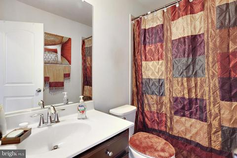 9020 Ruby Lockhart Blvd, Lanham, MD 20706 photo 14