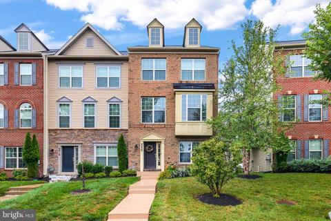 9020 Ruby Lockhart Blvd, Lanham, MD 20706 photo 1