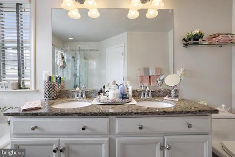9020 Ruby Lockhart Blvd, Lanham, MD 20706 photo 8