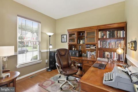 6336 Kinsey Ter, Lanham, MD 20706 photo 3
