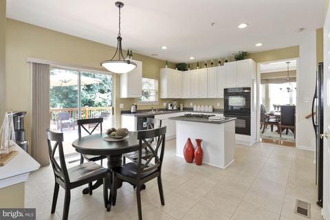 6336 Kinsey Ter, Lanham, MD 20706 photo 11
