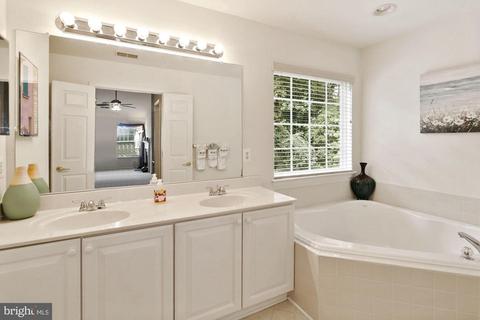 6336 Kinsey Ter, Lanham, MD 20706 photo 23