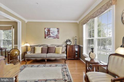 6336 Kinsey Ter, Lanham, MD 20706 photo 4