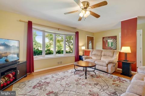 6815 Brooklyn Bridge Rd, Laurel, MD 20707 photo 7