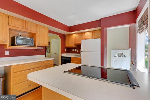 6815 Brooklyn Bridge Rd, Laurel, MD 20707 photo 13