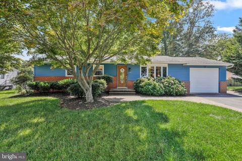 6815 Brooklyn Bridge Rd, Laurel, MD 20707 photo 1