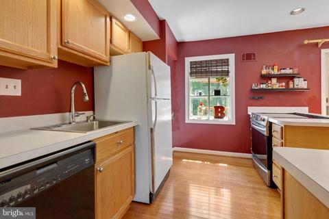 6815 Brooklyn Bridge Rd, Laurel, MD 20707 photo 9