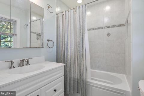6815 Brooklyn Bridge Rd, Laurel, MD 20707 photo 19