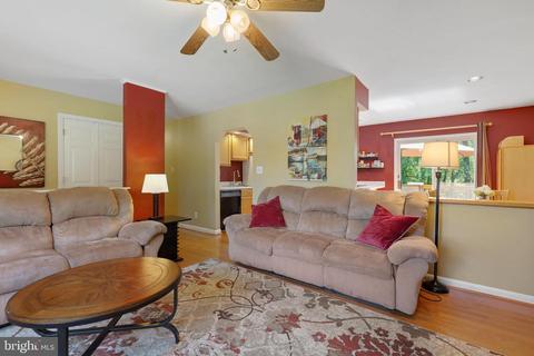 6815 Brooklyn Bridge Rd, Laurel, MD 20707 photo 8