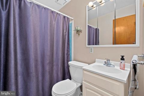 7541 Newberry Ln, Lanham, MD 20706 photo 19