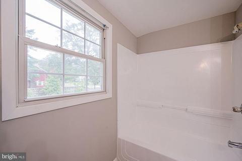 12401 Silverbirch Ln, Laurel, MD 20708 photo 33