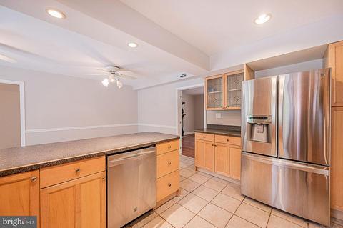 12401 Silverbirch Ln, Laurel, MD 20708 photo 13